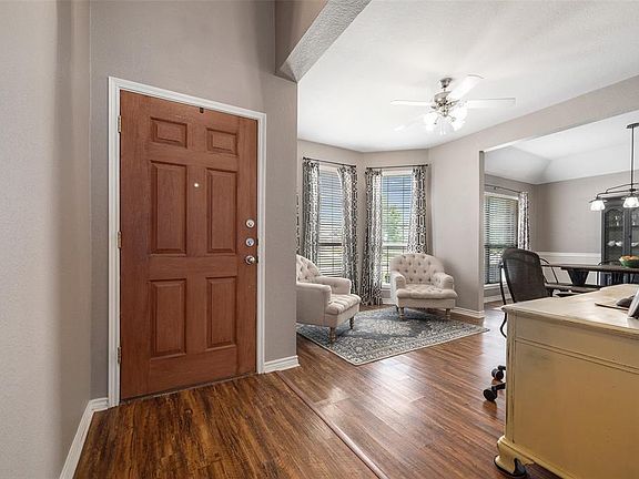 3rd image of 1204 Majestic Way