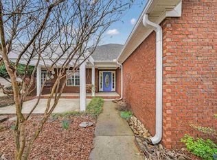 212 Chestnut Oak Cir, Owens Cross Roads, AL 35763