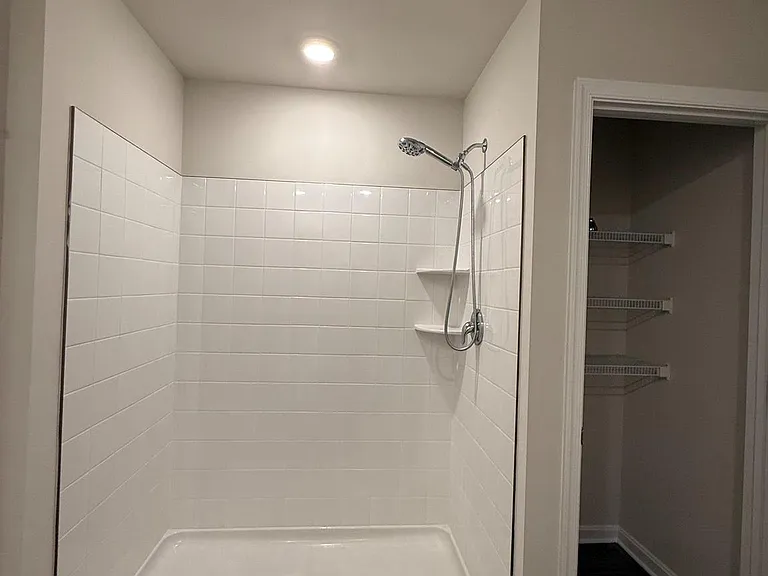 223 Orpington Dr — Photo 21