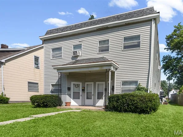 217 S 16th St, Belleville, IL 62220