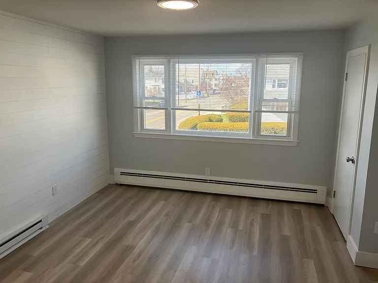 44 B St #5 — Photo 3