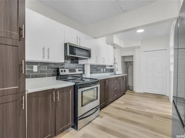 223 I AVENUE S, Saskatoon, SK S7M 1X8