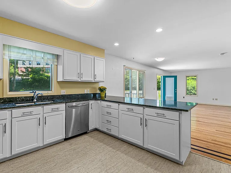 179 Eustis Ave #REAR — Photo 8