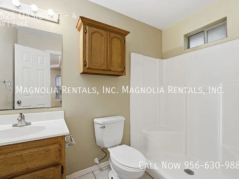 1525 Oasis Ave #4 — Photo 10