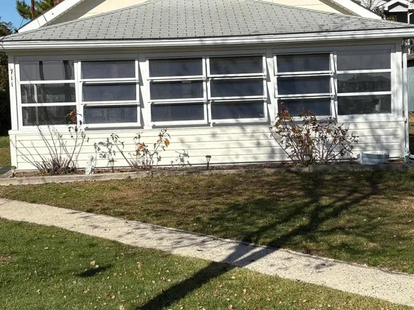 711 Riverside Drive, Toms River, NJ 08753