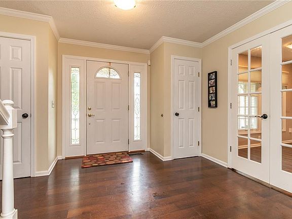 2nd image of 31375 Birch Cir