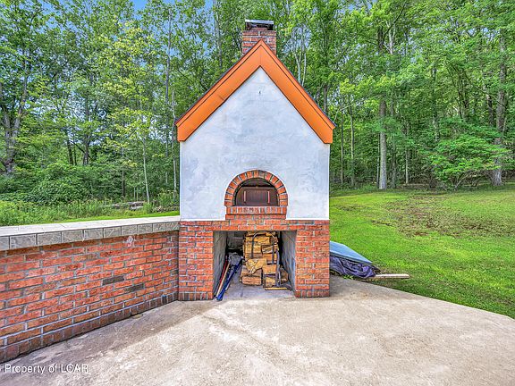 4th image of 58 Cummings Rd