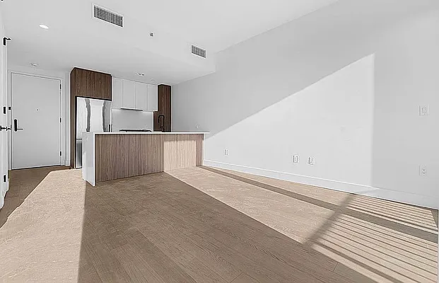 Rented by West 124th Manager LLC | media 27