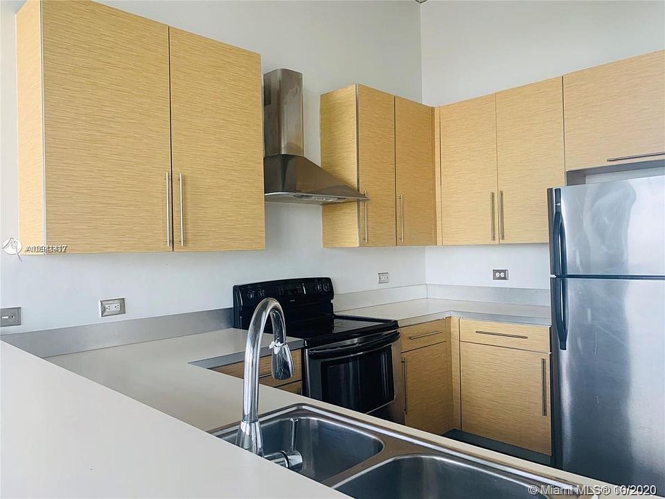 2nd image of 1789 Miami Gardens Dr #W601