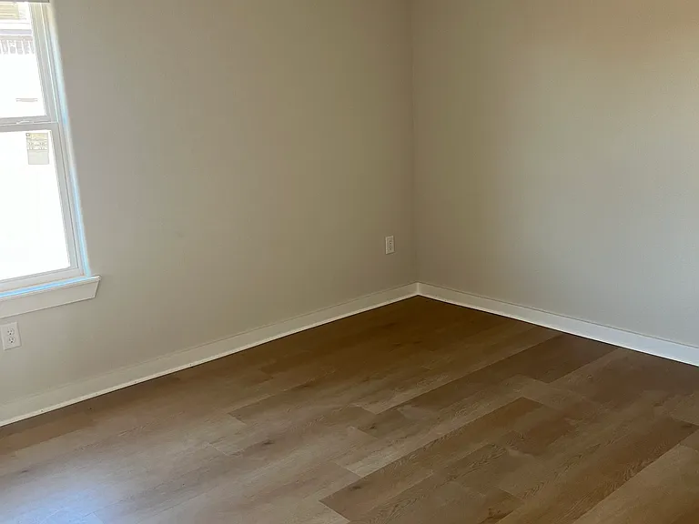 1109 Greendale Ave — Photo 11