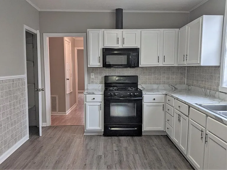 258 Corinth Rd — Photo 6