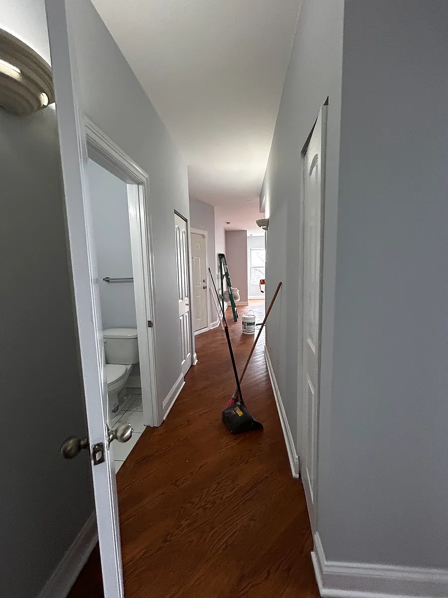 Building Photo - 6749 S Dorchester Ave #13