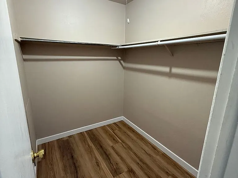 1611 Cottonwood Dr — Photo 5