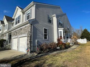 32 Chapel Hill Rd, Mount Laurel, NJ 08054