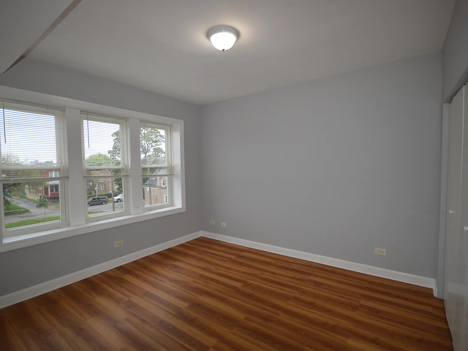 2 bed, 700 sqft, $1,425 — Photo 3