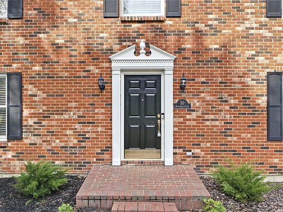 4th image of 20 Robinglen Ct