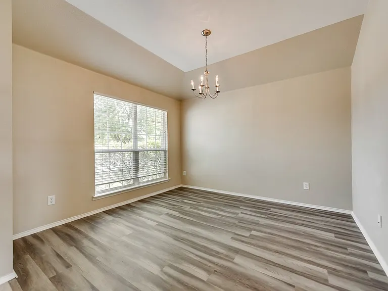 320 Tripp Trl — Photo 6