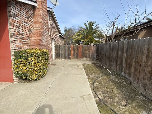 3rd image of 656 Kadota Ave