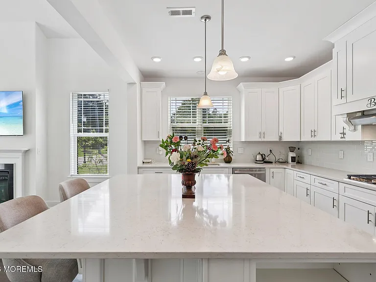 2 Dogleg Ln — Photo 14