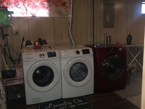 Lower level laundry area 