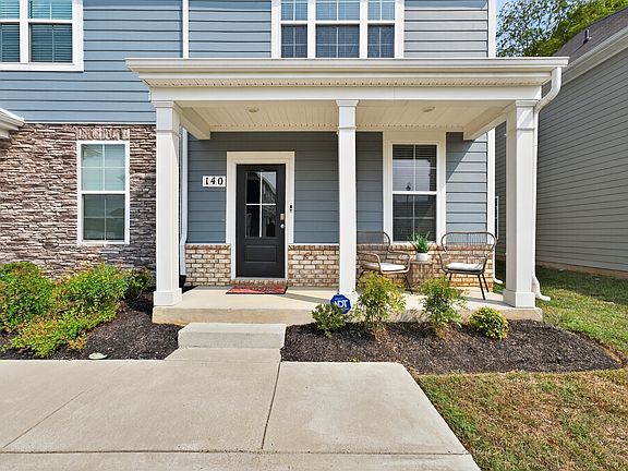 2nd image of 140 Grayson Cir