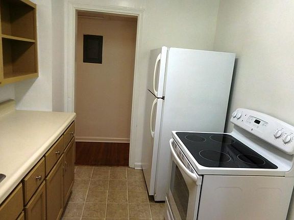 5th image of 1211 Wright Dr