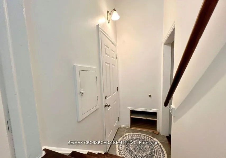 2 bed, $1,595 — Photo 2