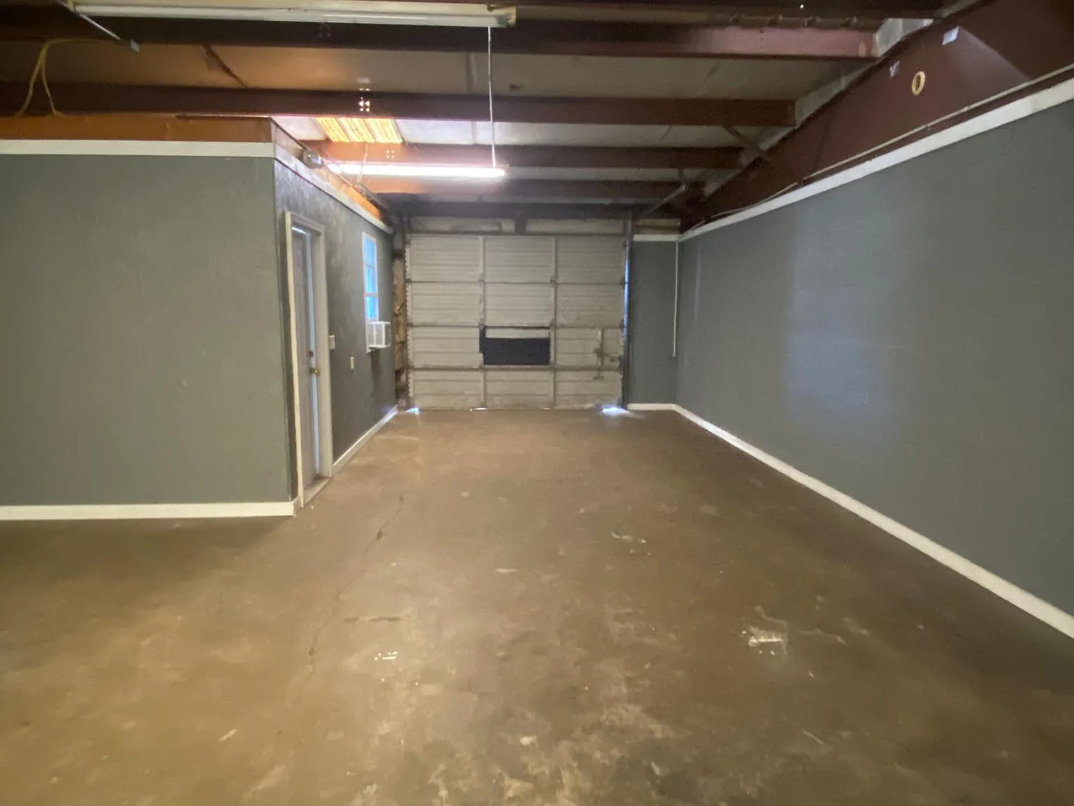 1403 Leona St — Photo 4