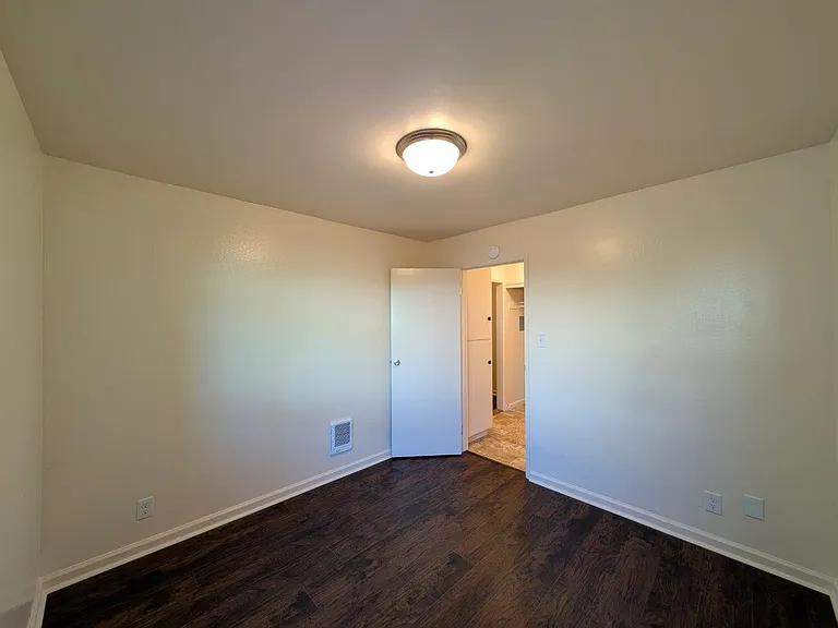 2607 Ellsworth Street — Photo 17