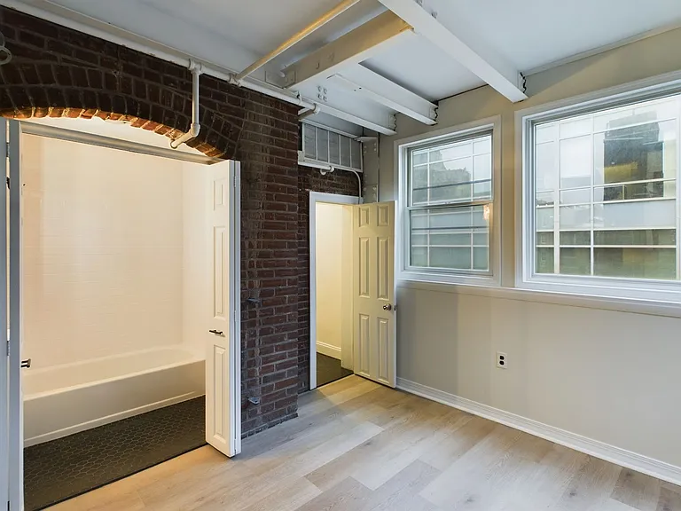38 S. 3rd Street — Photo 15