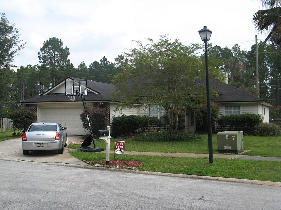 1st image of 829 Southern Belle Dr E