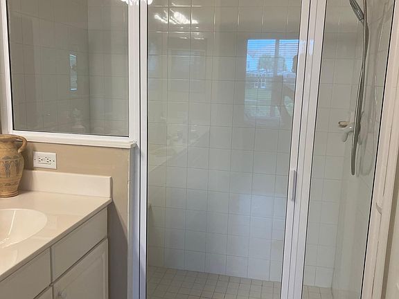 5th image of 1380 Tiffany Ln APT 2203
