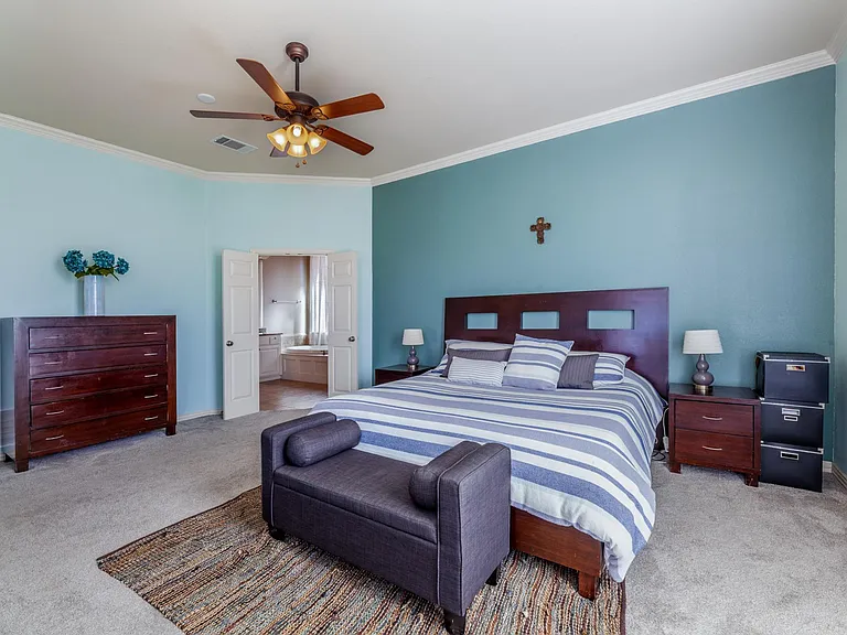920 Fannin Dr — Photo 32