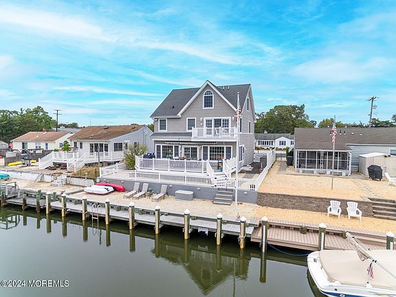 5th image of 2405 Stanley Drive