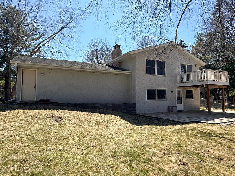 18056 S Shore Ln W — Photo 20
