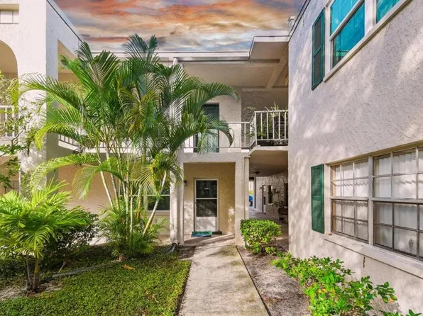 4325 Aegean Dr APT 136B, Tampa, FL 33611