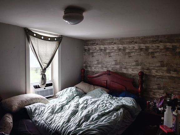 5th image of 24 Washburn St #B