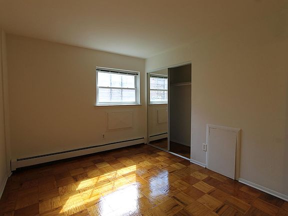 3rd image of 8244 Woolston Ave Floor 1