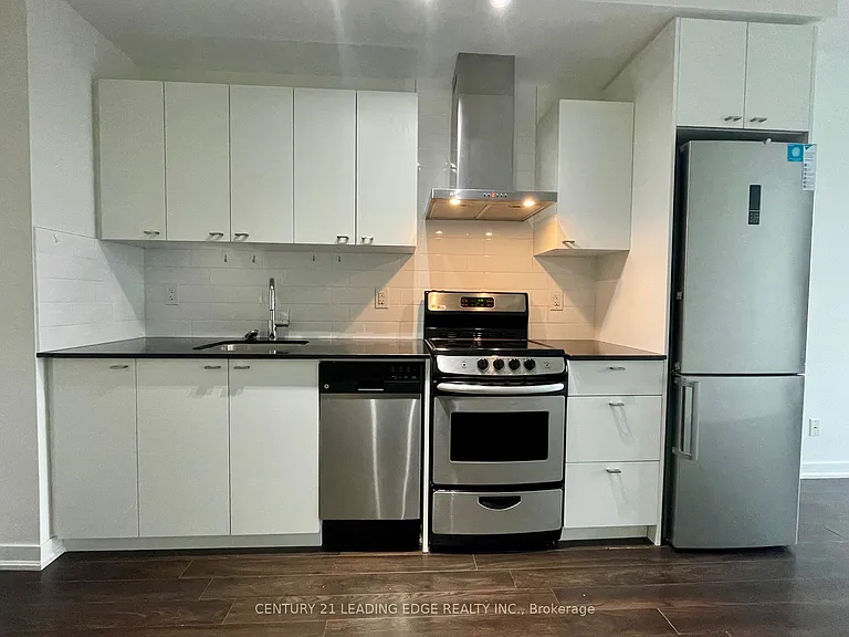 51 E Liberty St #2201 — Photo 3
