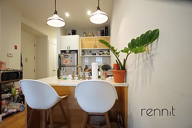 Rented by Rennit Inc.