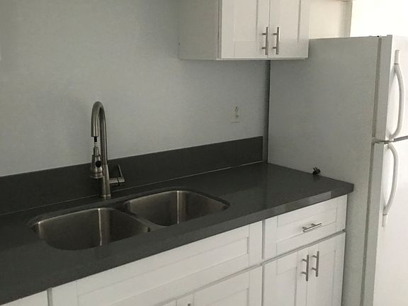5th image of 4507 Wilson Ave #4507