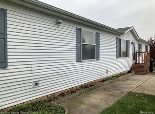 9740 Russell St, Northville, MI