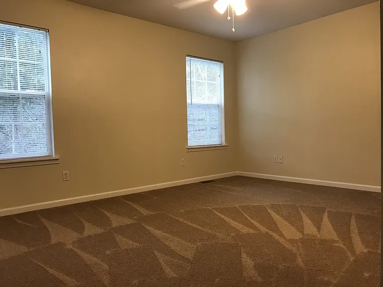 156 Alexander Ave — Photo 7