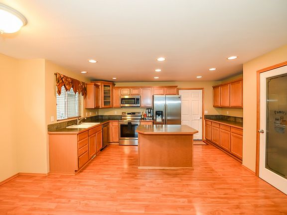 5th image of 18803 88th Ave E