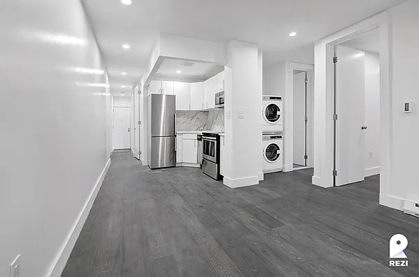 Rented by REZI | media 2