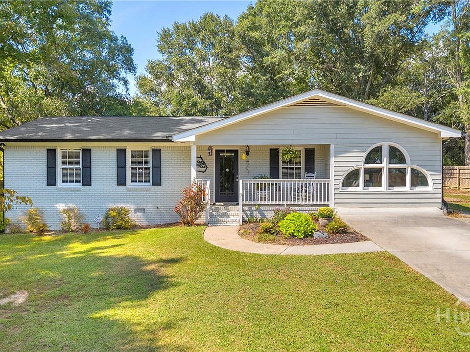 1st image of 121 Ashwood Drive