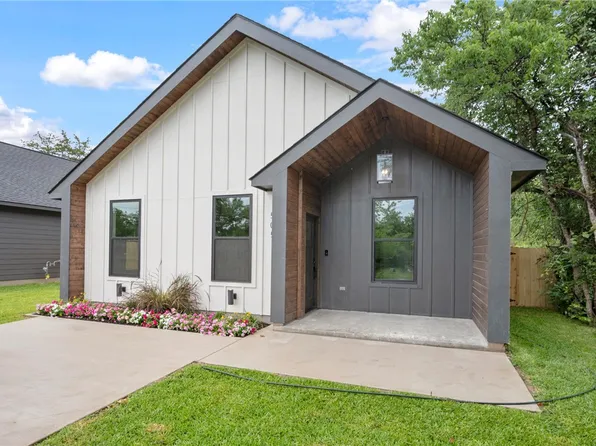 505 Legion Ct, Bryan, TX 77803