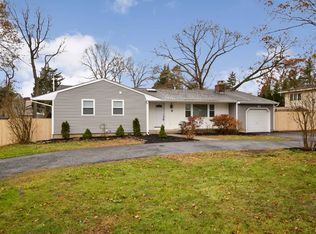 8 Fountain Rd, Rocky Point, NY