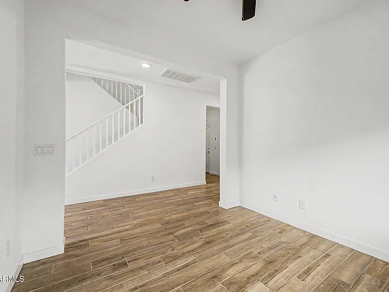 17057 W Molly Ln — Photo 10