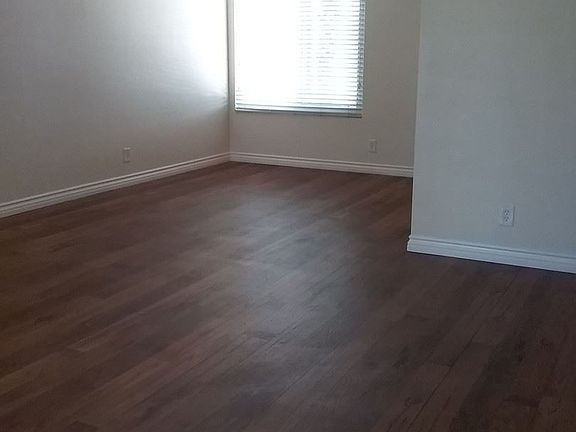 4th image of 4664 34th St APT 05